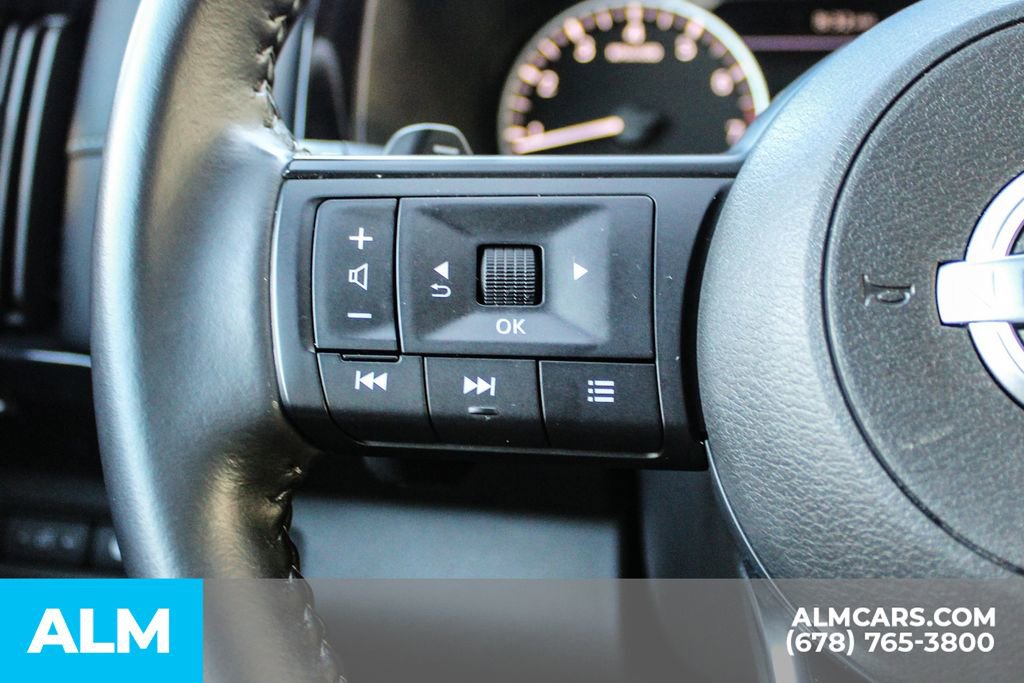 Used 2025 Nissan Pathfinder SV image 29