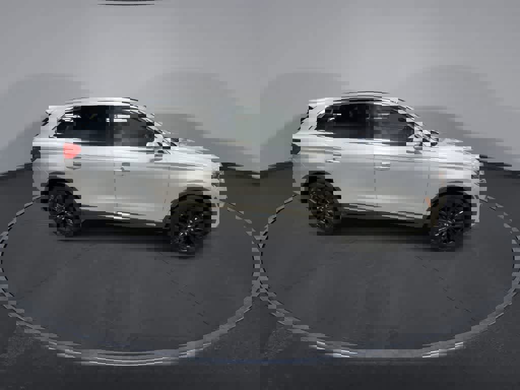 Used 2016 Lincoln MKX Reserve image 9