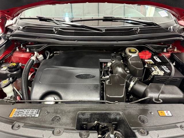 Used 2017 Ford Explorer XLT w/ Equipment Group 202A image 10