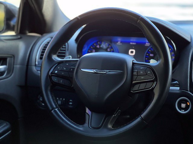 Used 2017 Chrysler 300 S AWD/4WD image 28