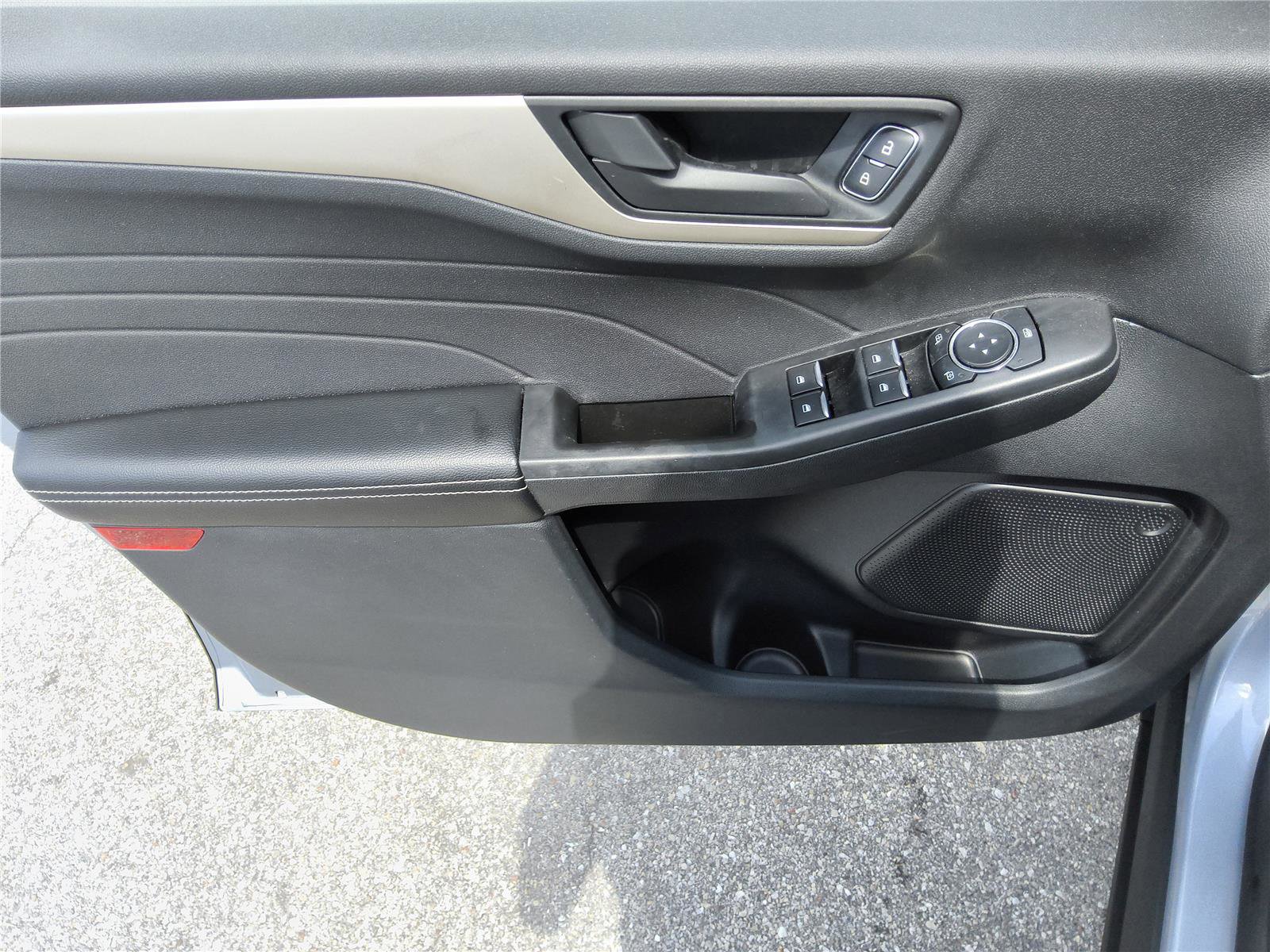 Used 2022 Ford Escape S FWD image 12