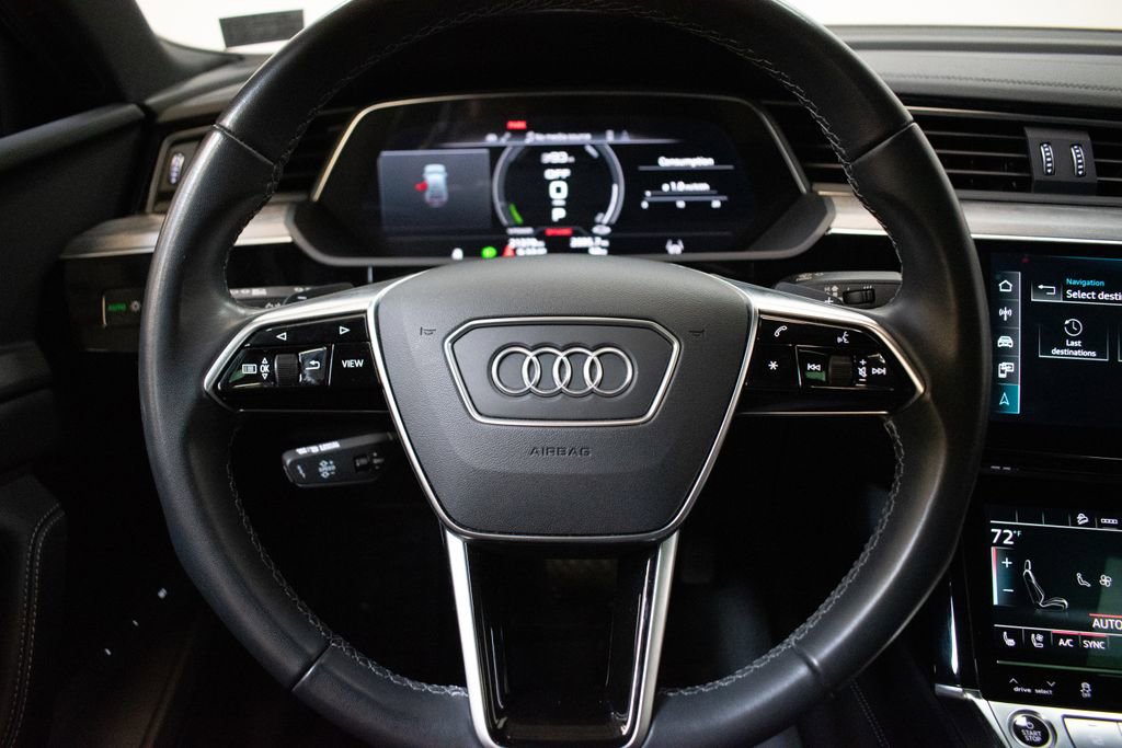Used 2023 Audi e-tron Premium Plus w/ Premium Plus Package image 12