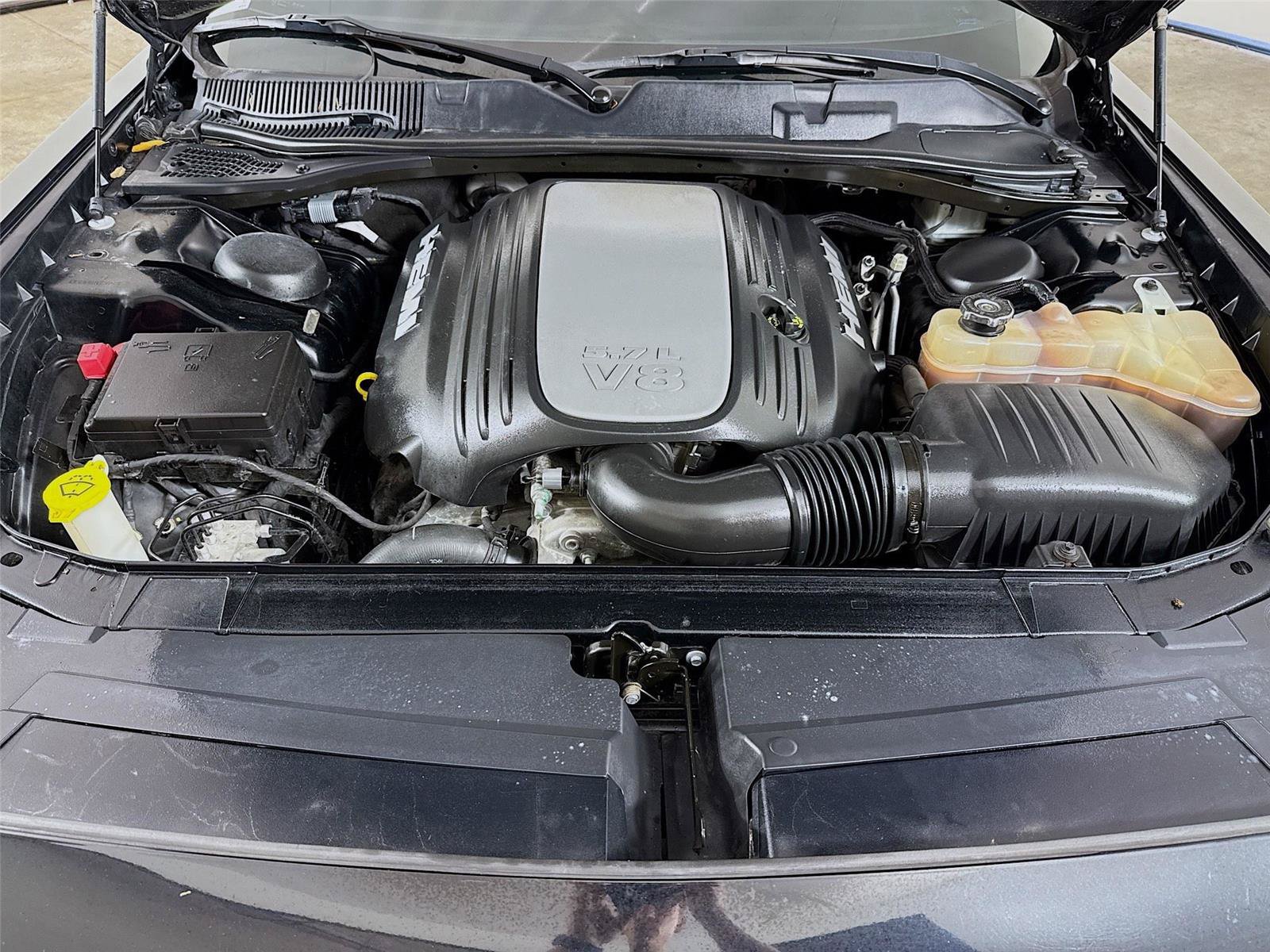 Used 2019 Dodge Challenger R/T w/ Blacktop Package RWD image 25