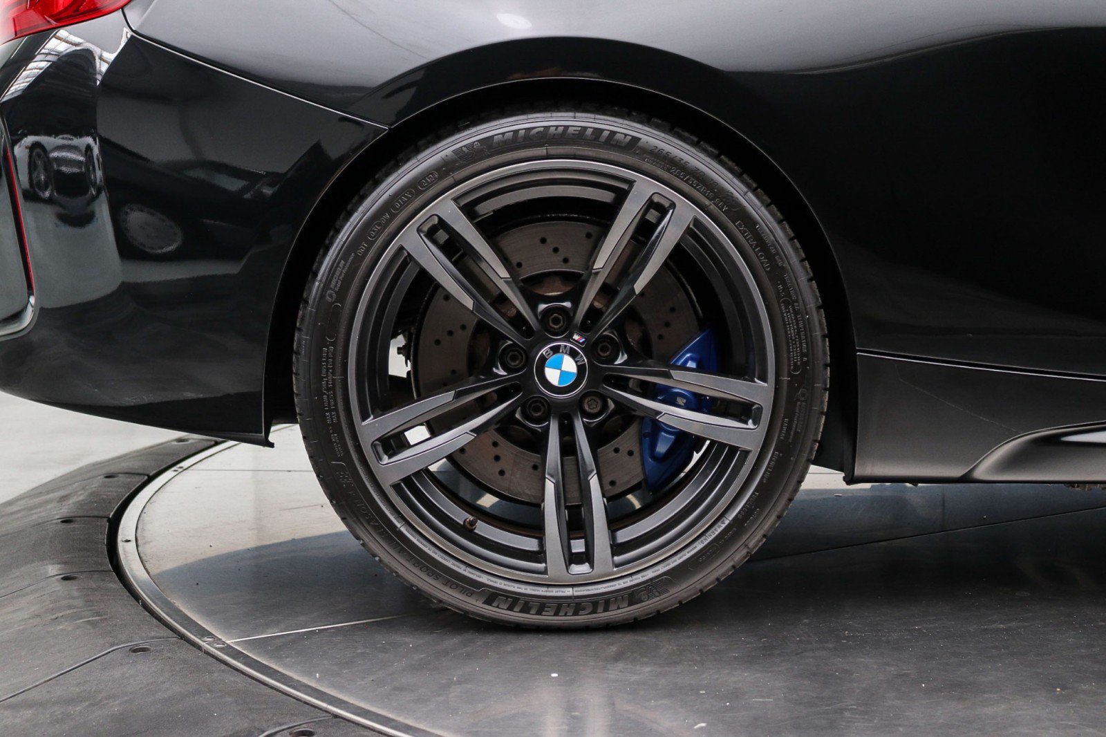Used 2017 BMW M2 RWD image 16