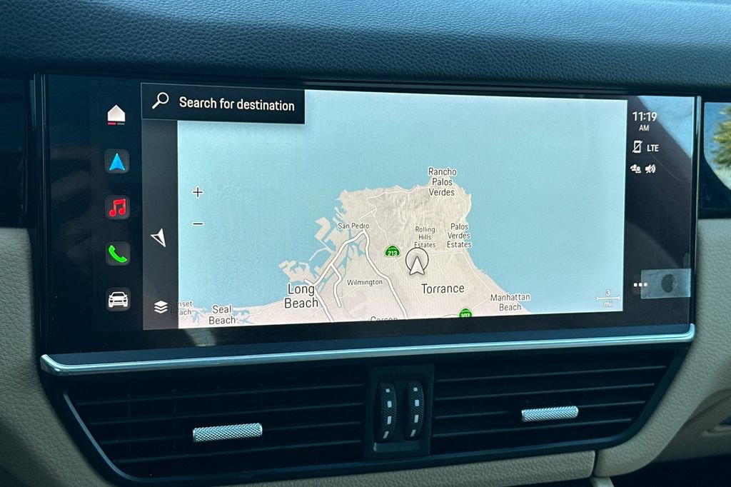 Used 2022 Porsche Cayenne image 19