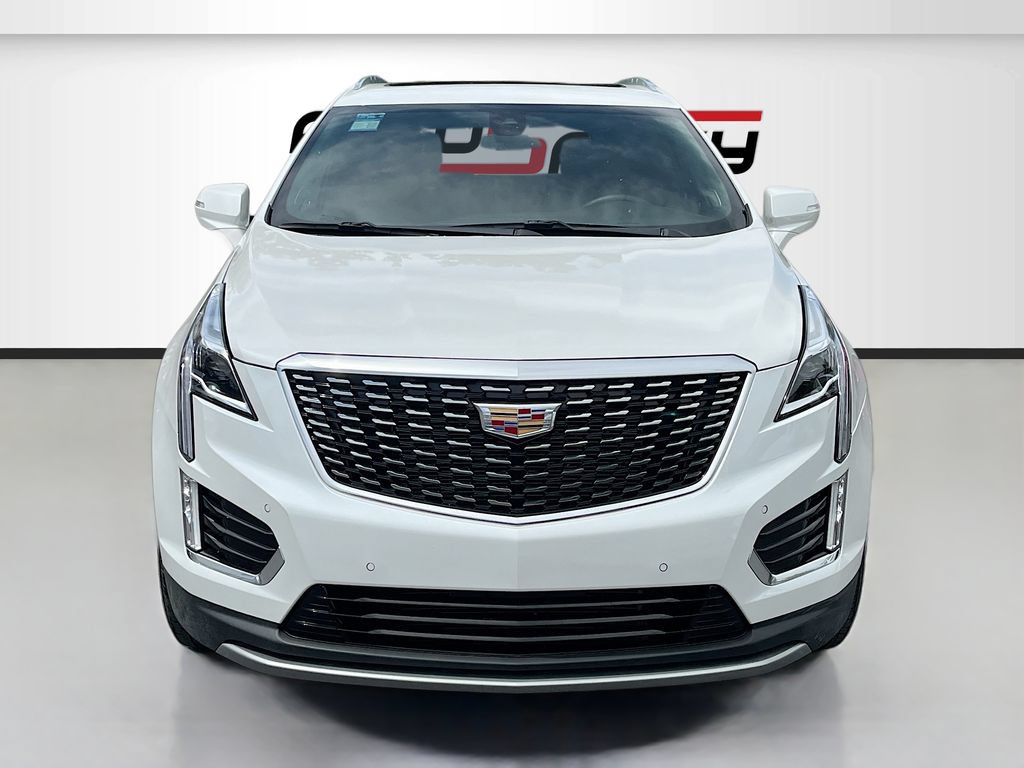 Used 2025 Cadillac XT5 Premium Luxury FWD image 2