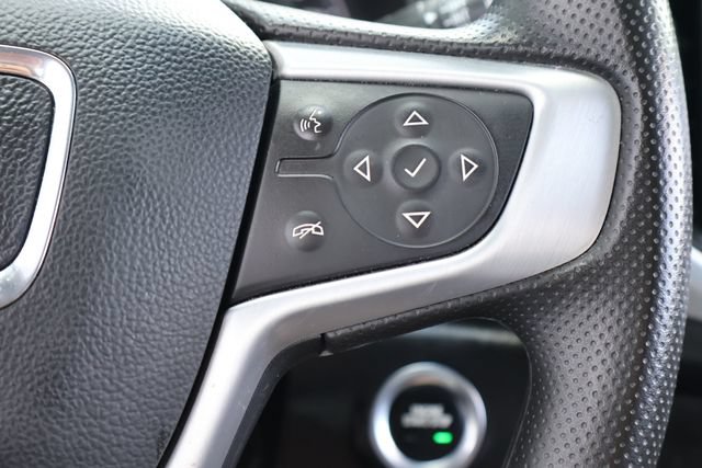 Used 2023 GMC Terrain SLE FWD image 25