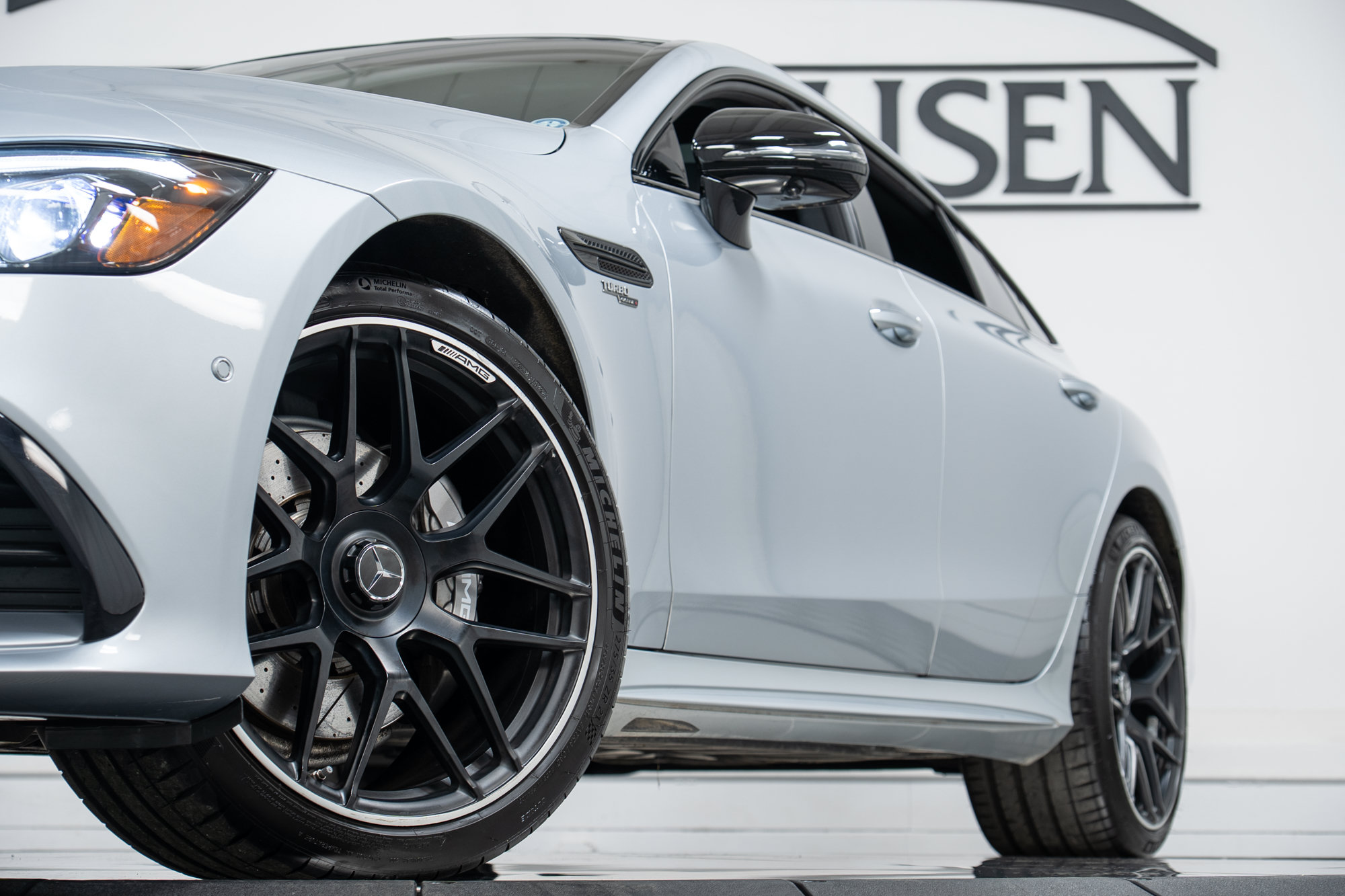 Used 2021 Mercedes-Benz AMG GT 43 image 28