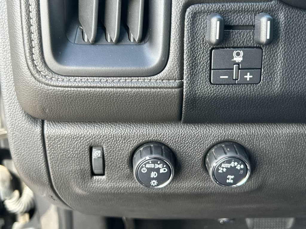 Used 2022 GMC Canyon Denali AWD/4WD image 18
