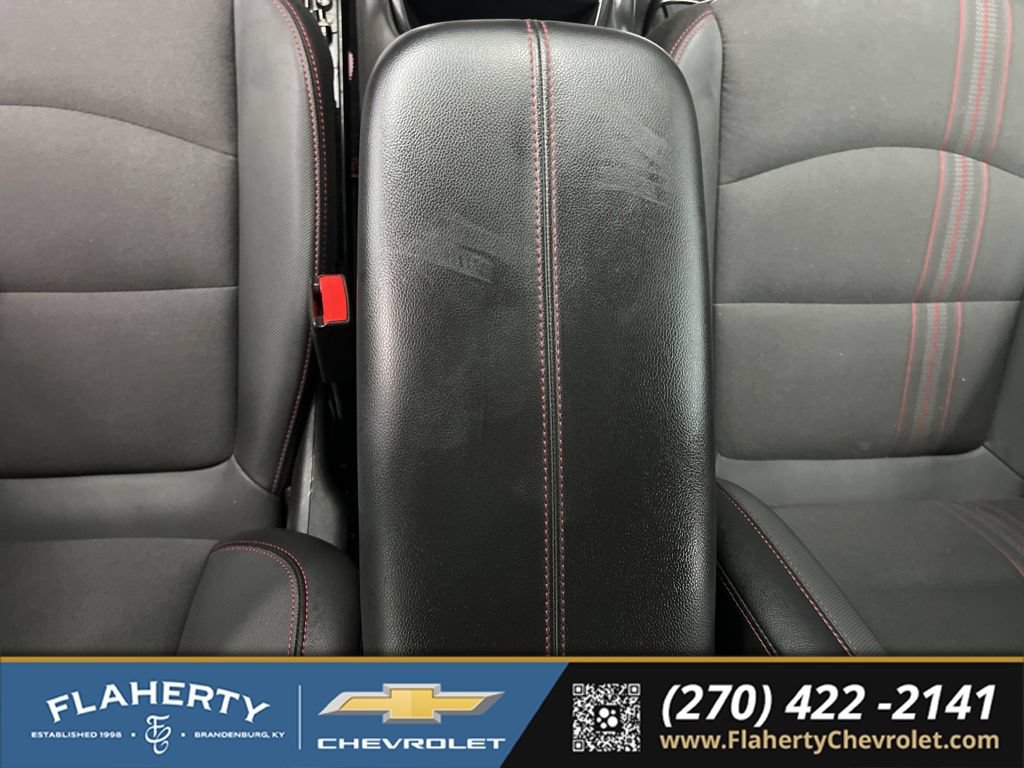 Used 2023 Chevrolet Equinox RS w/ LPO, Floor Liner Package FWD image 32