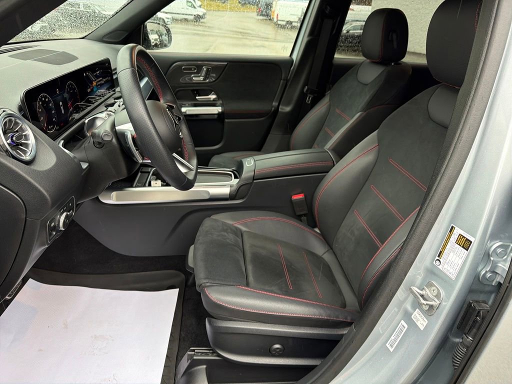 Certified 2025 Mercedes-Benz GLB 250 4MATIC image 10