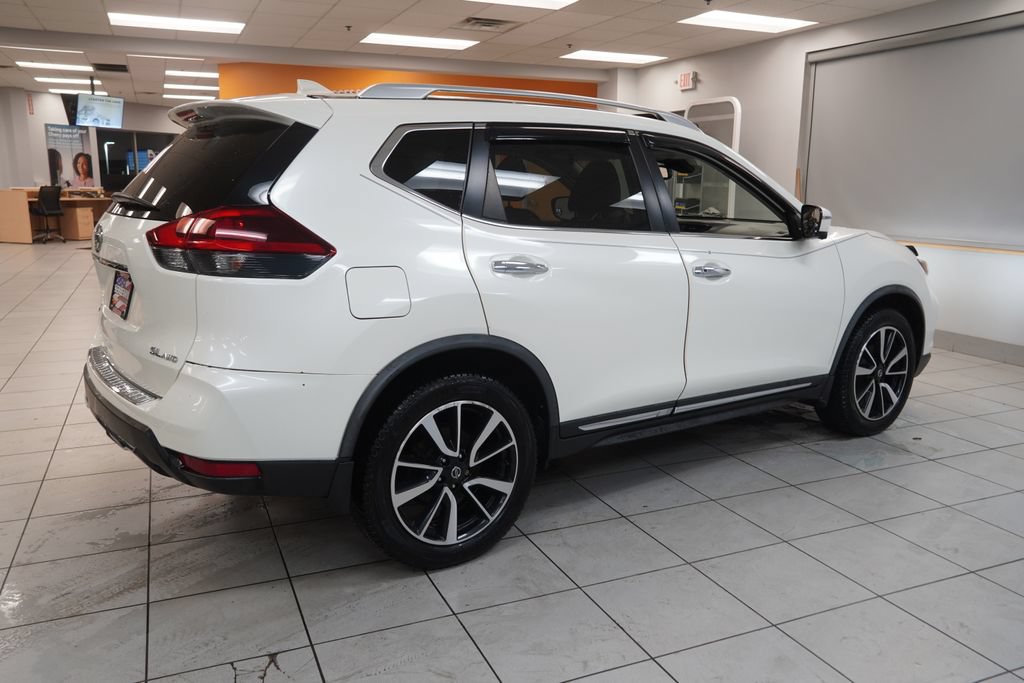 Used 2018 Nissan Rogue SL w/ Premium Package AWD/4WD image 13