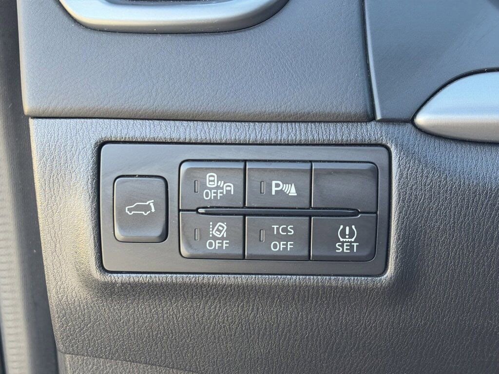 Used 2017 MAZDA CX-9 Grand Touring image 19