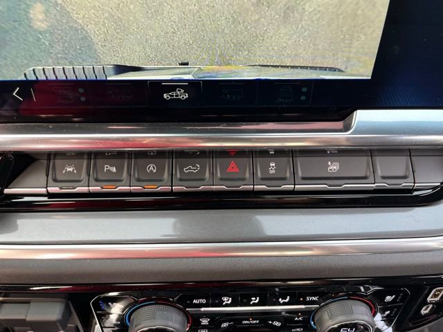 Used 2025 Chevrolet Silverado 1500 High Country w/ High Country Premium Package image 50