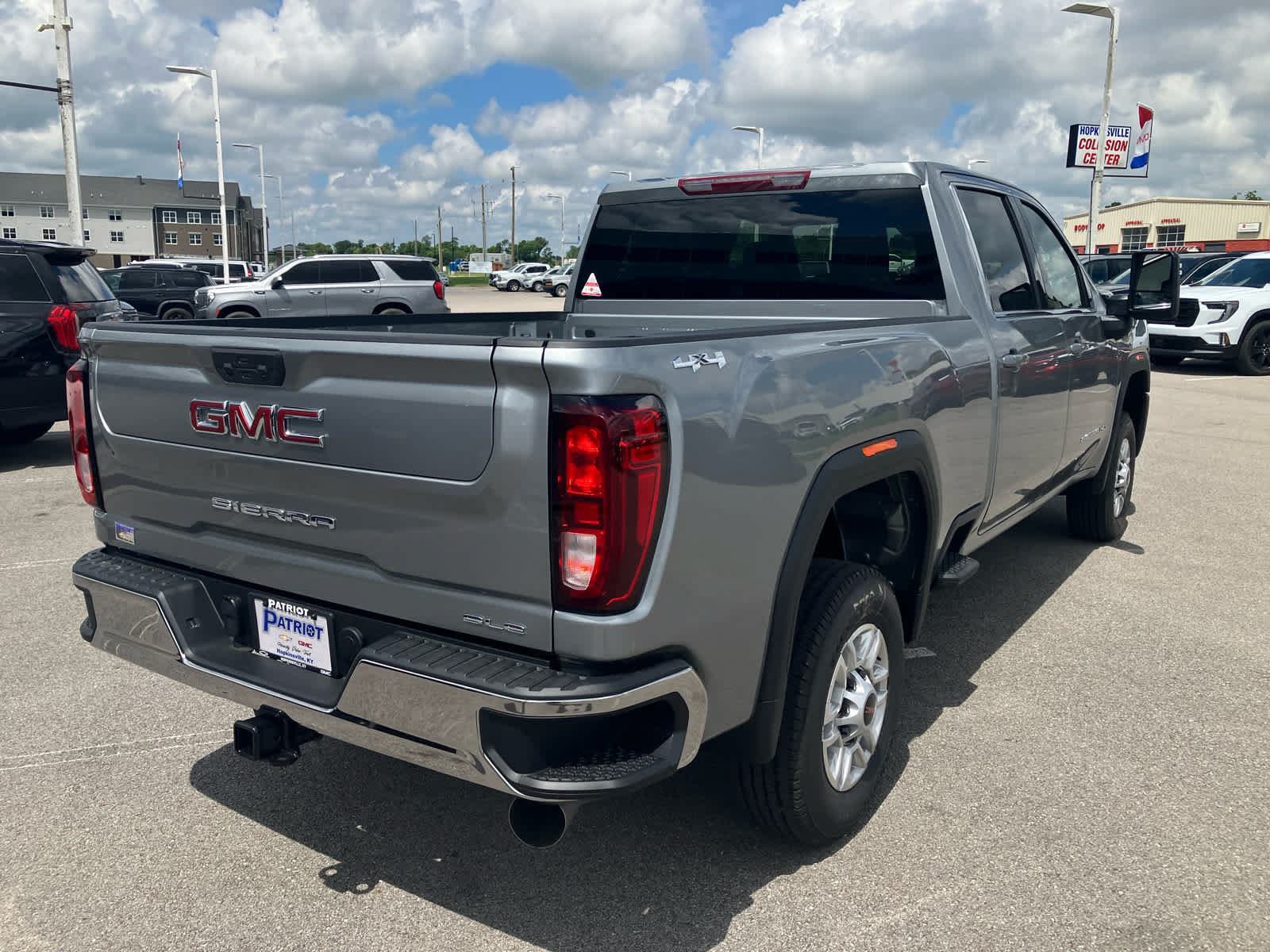 New 2026 GMC Sierra 2500 SLE AWD/4WD image 7