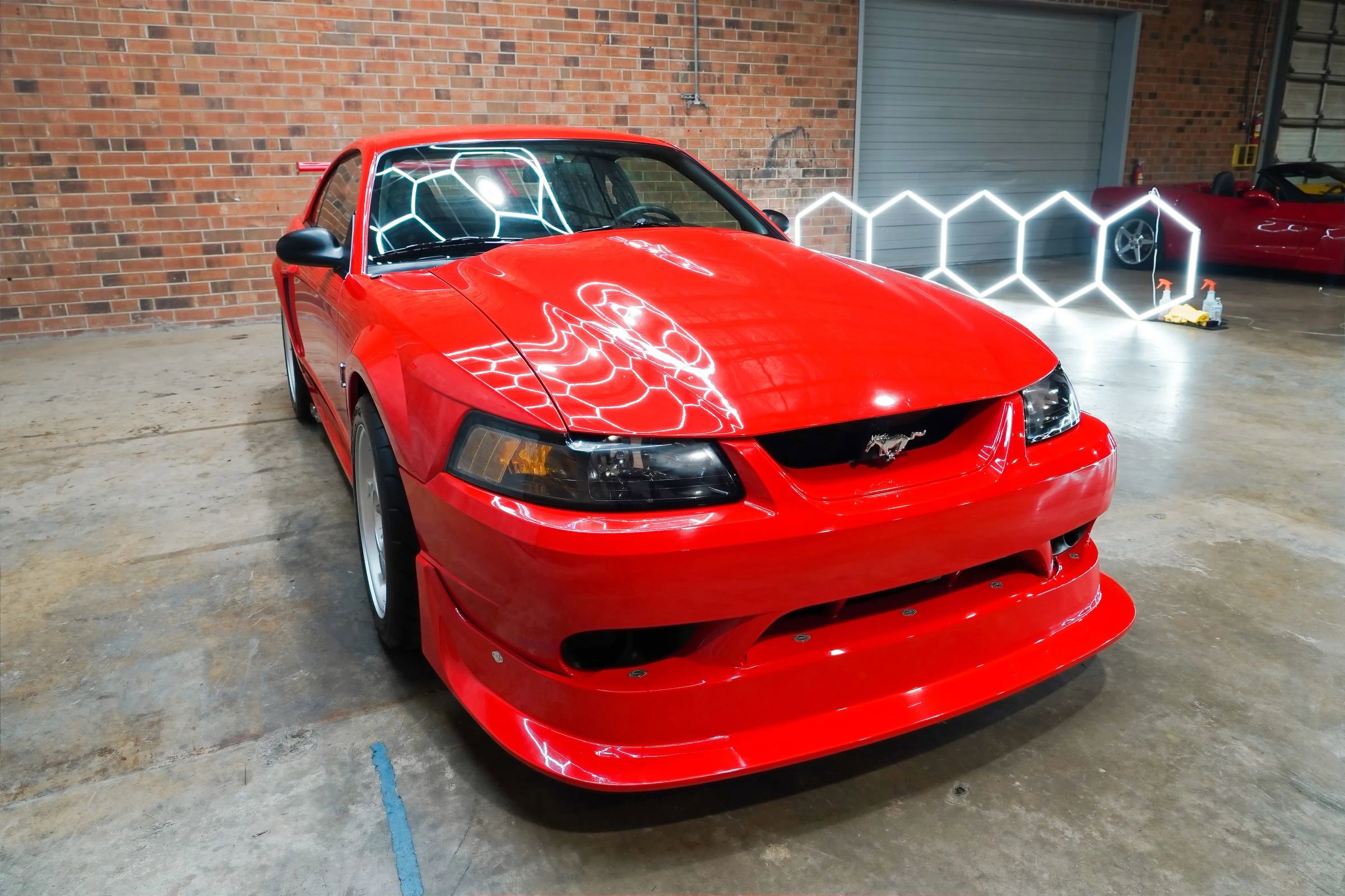 Used 2000 Ford Mustang Cobra RWD image 4