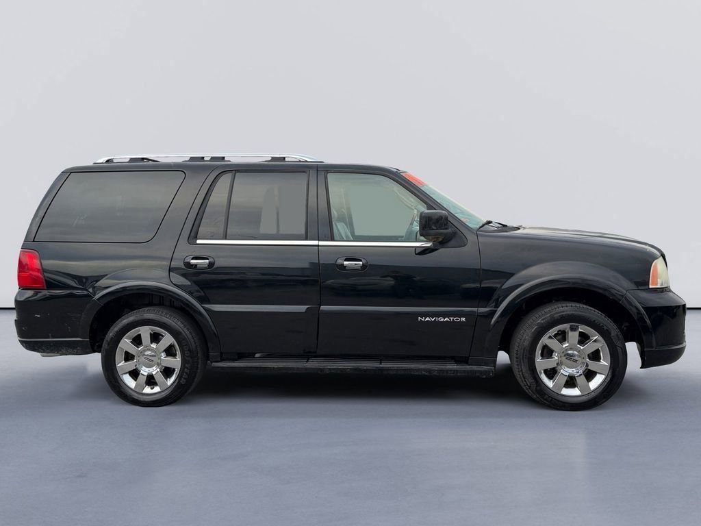 Used 2006 Lincoln Navigator Luxury video 2