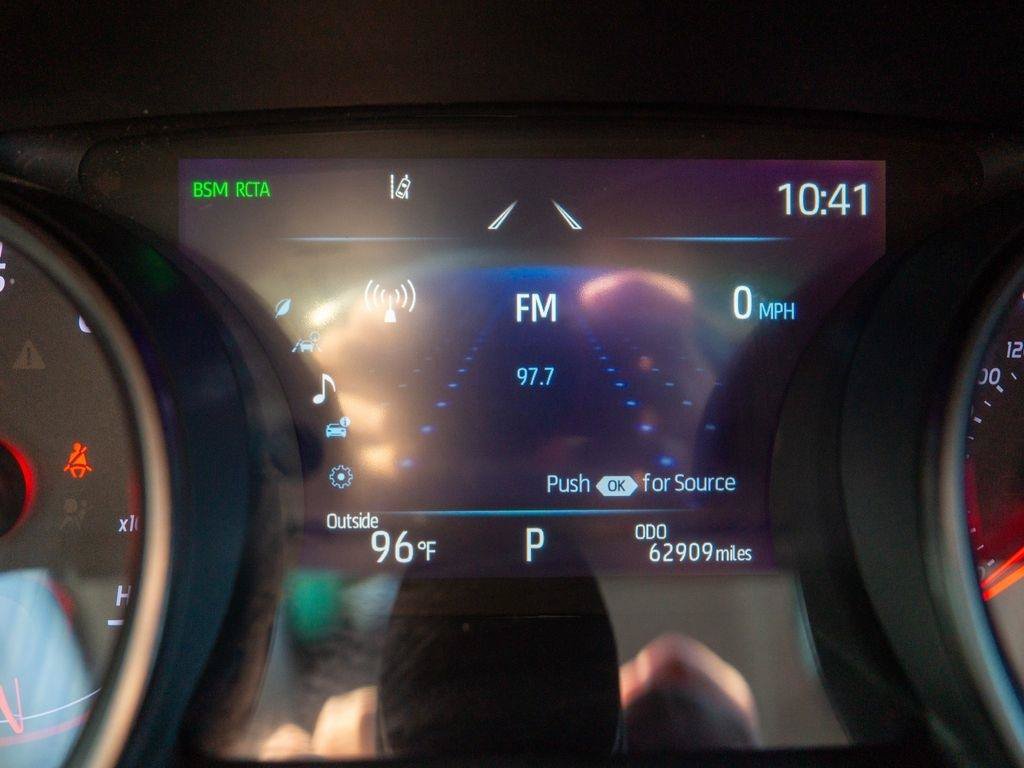 Used 2022 Toyota Camry XSE FWD image 21