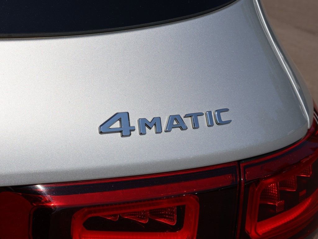 Used 2020 Mercedes-Benz GLB 250 4MATIC image 9