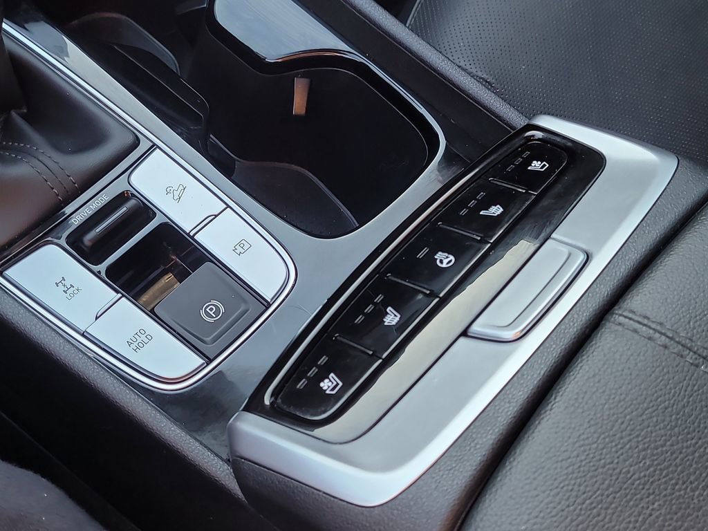 Used 2022 Hyundai Santa Cruz Limited image 25