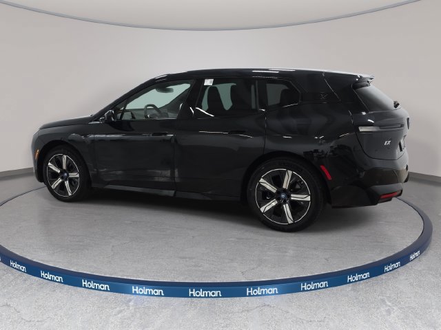 Certified 2024 BMW iX xDrive50 w/ Sport Package AWD/4WD image 7