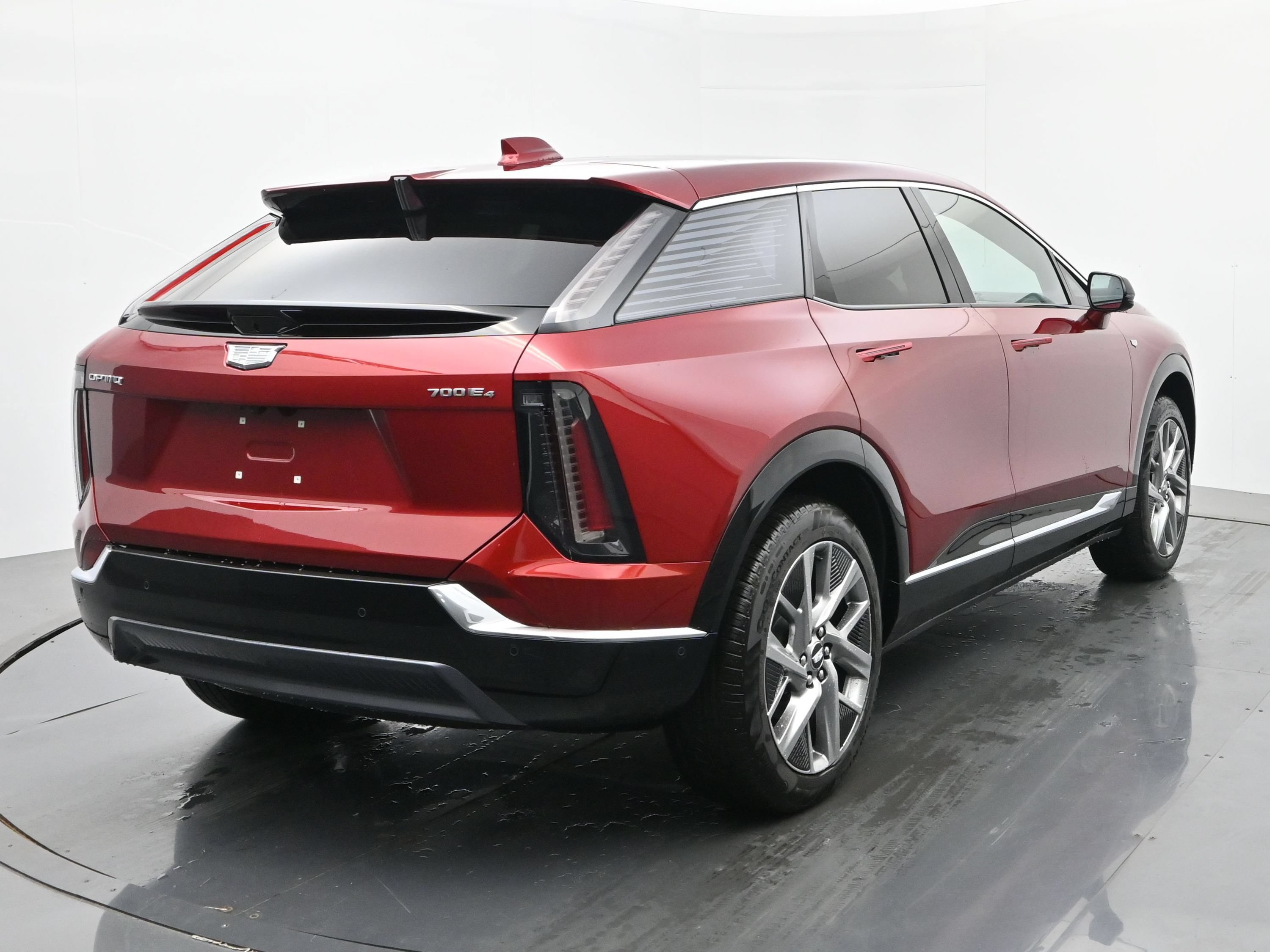 New 2026 Cadillac Optiq Luxury 1 w/ LPO, Floor Liner Package AWD/4WD image 5