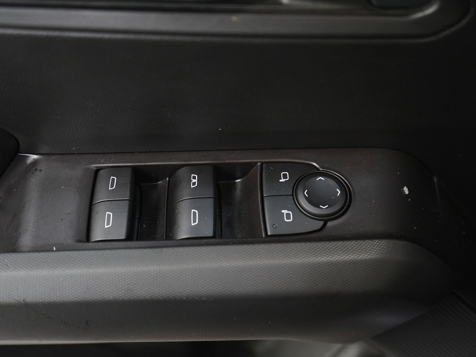 Used 2023 GMC Canyon Elevation w/ Convenience Package AWD/4WD image 21