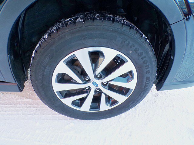 Used 2020 Subaru Outback Premium image 19