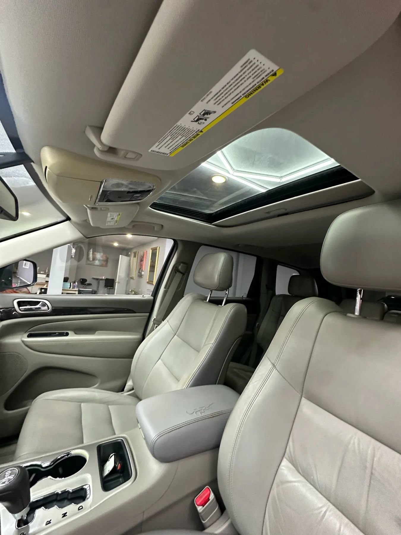 Used 2012 Jeep Grand Cherokee Laredo image 19