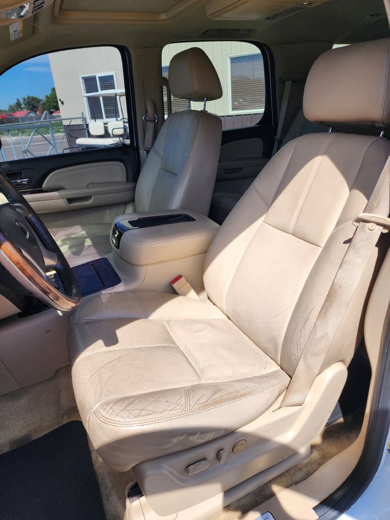 Used 2008 GMC Yukon Denali AWD/4WD image 17