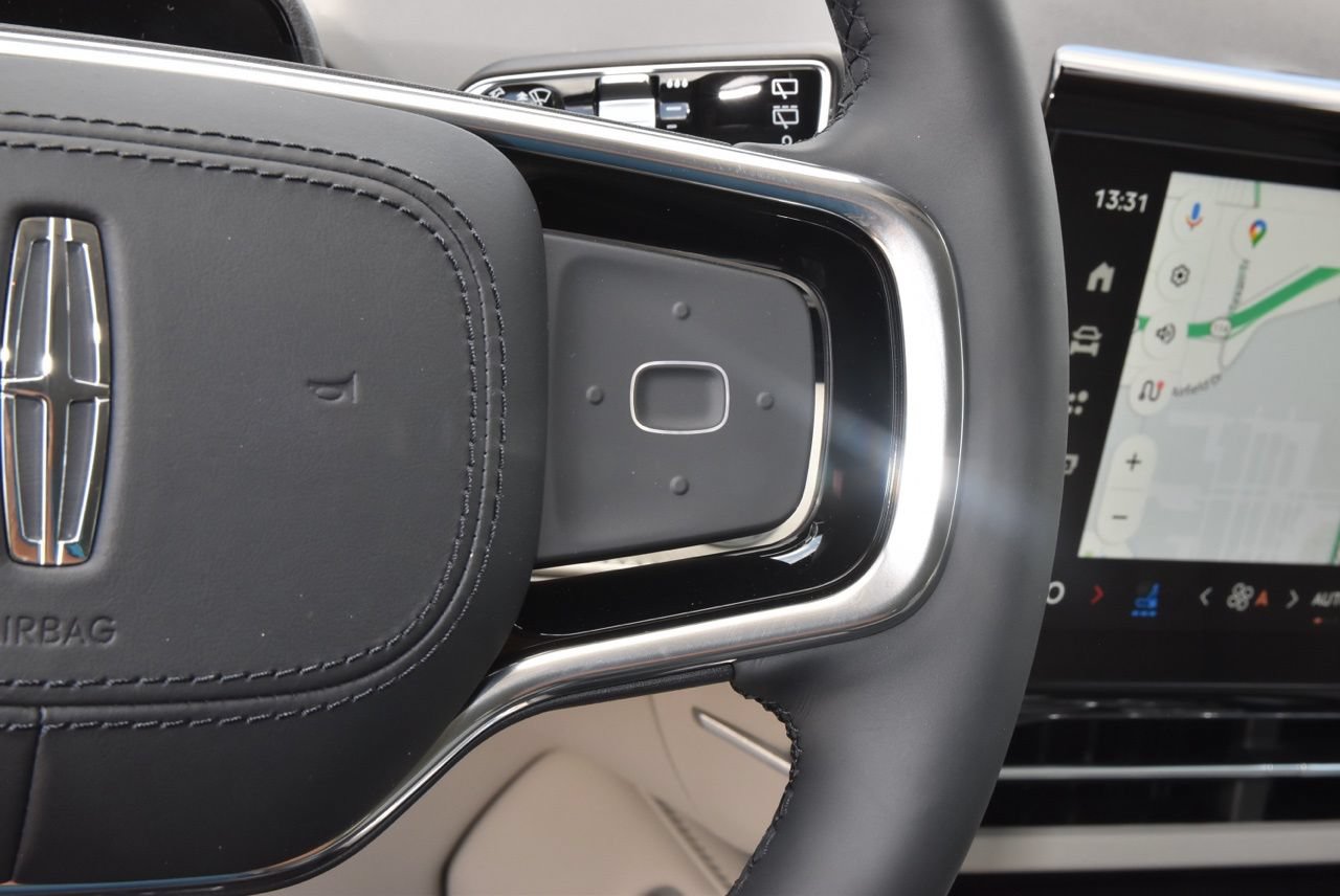 New 2026 Lincoln Nautilus Reserve AWD/4WD image 31