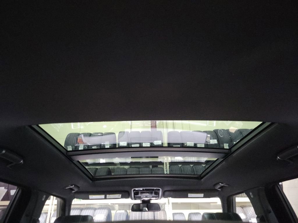 Used 2015 Land Rover Range Rover Long Wheelbase Supercharged image 27