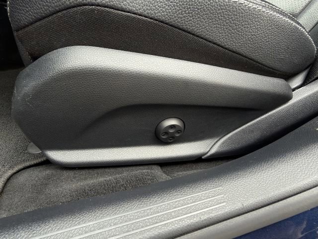 Used 2015 Mercedes-Benz C 300 Sedan image 24