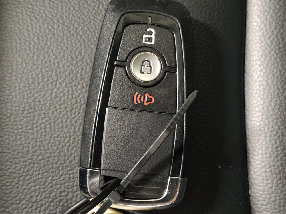 Used 2024 Ford Edge SEL image 32