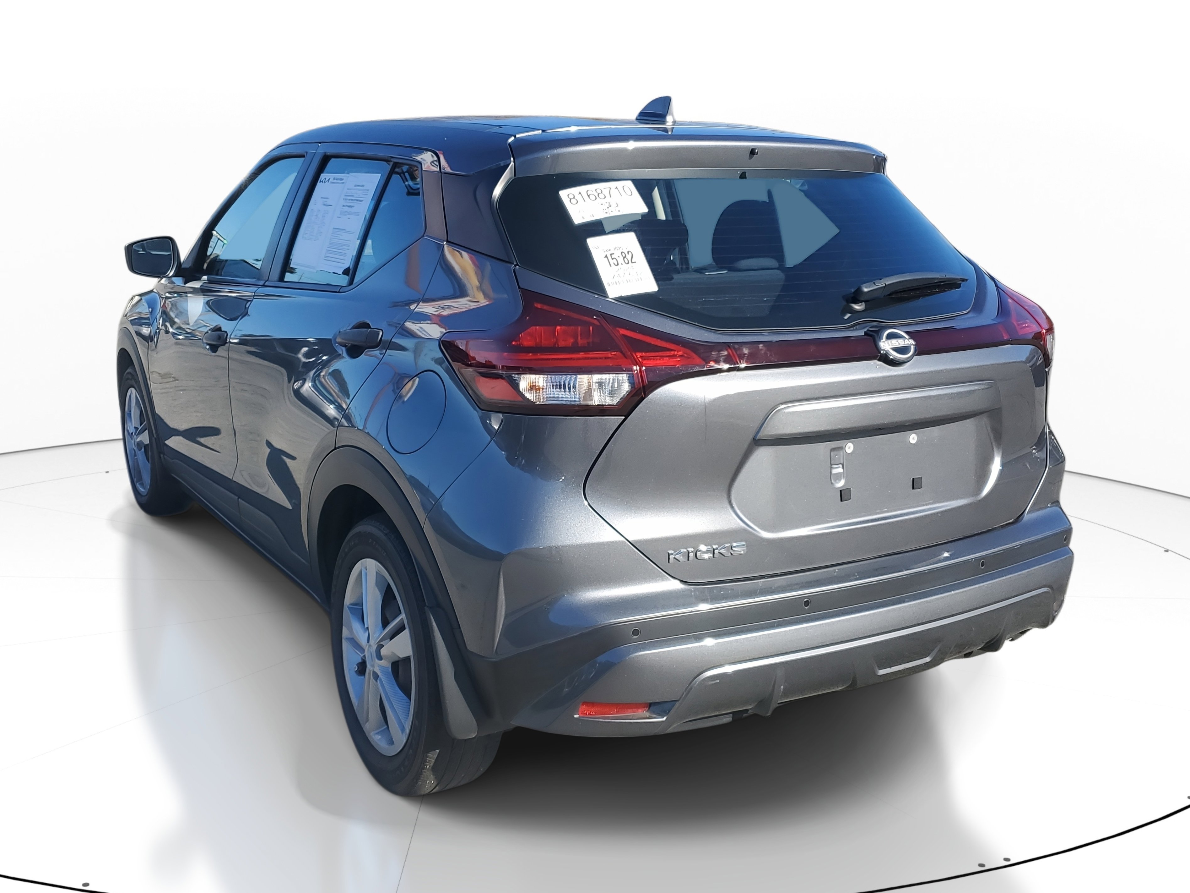 Used 2024 Nissan Kicks S image 4
