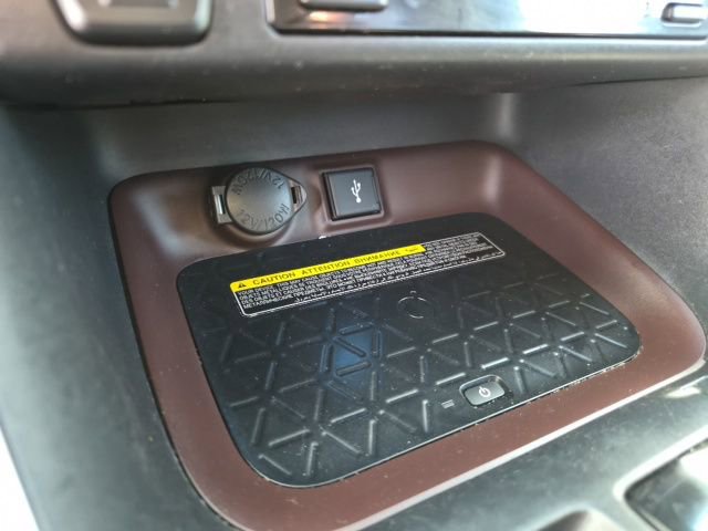 Used 2020 Toyota RAV4 Limited image 32