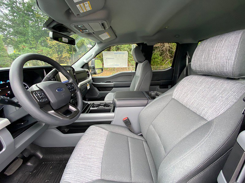 New 2026 Ford F450 XLT image 13