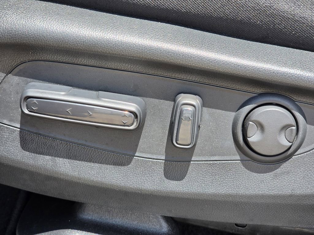 Used 2023 Honda CR-V EX image 27