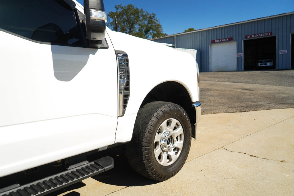 Used 2024 Ford F250 XLT AWD/4WD image 19