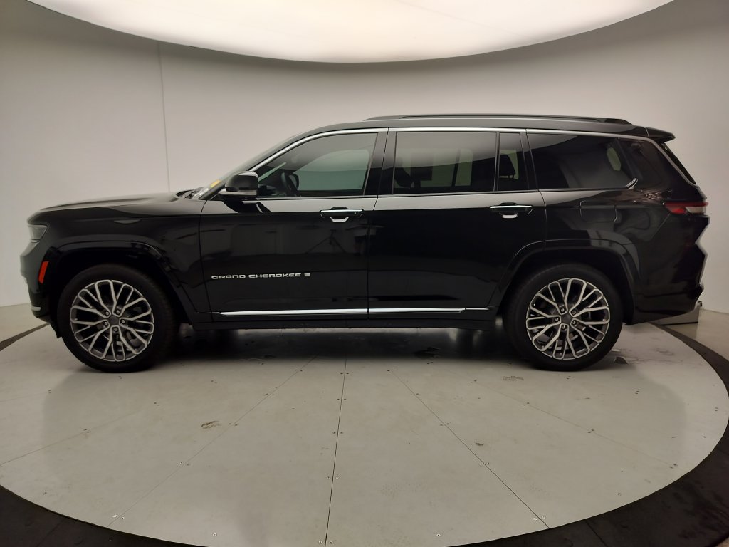 Used 2024 Jeep Grand Cherokee L Summit AWD/4WD image 8