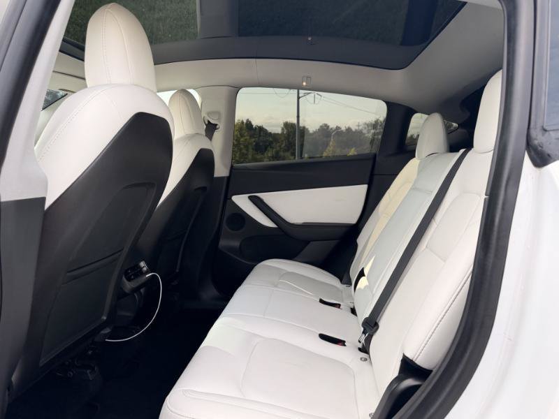Used 2020 Tesla Model Y Performance AWD/4WD image 27
