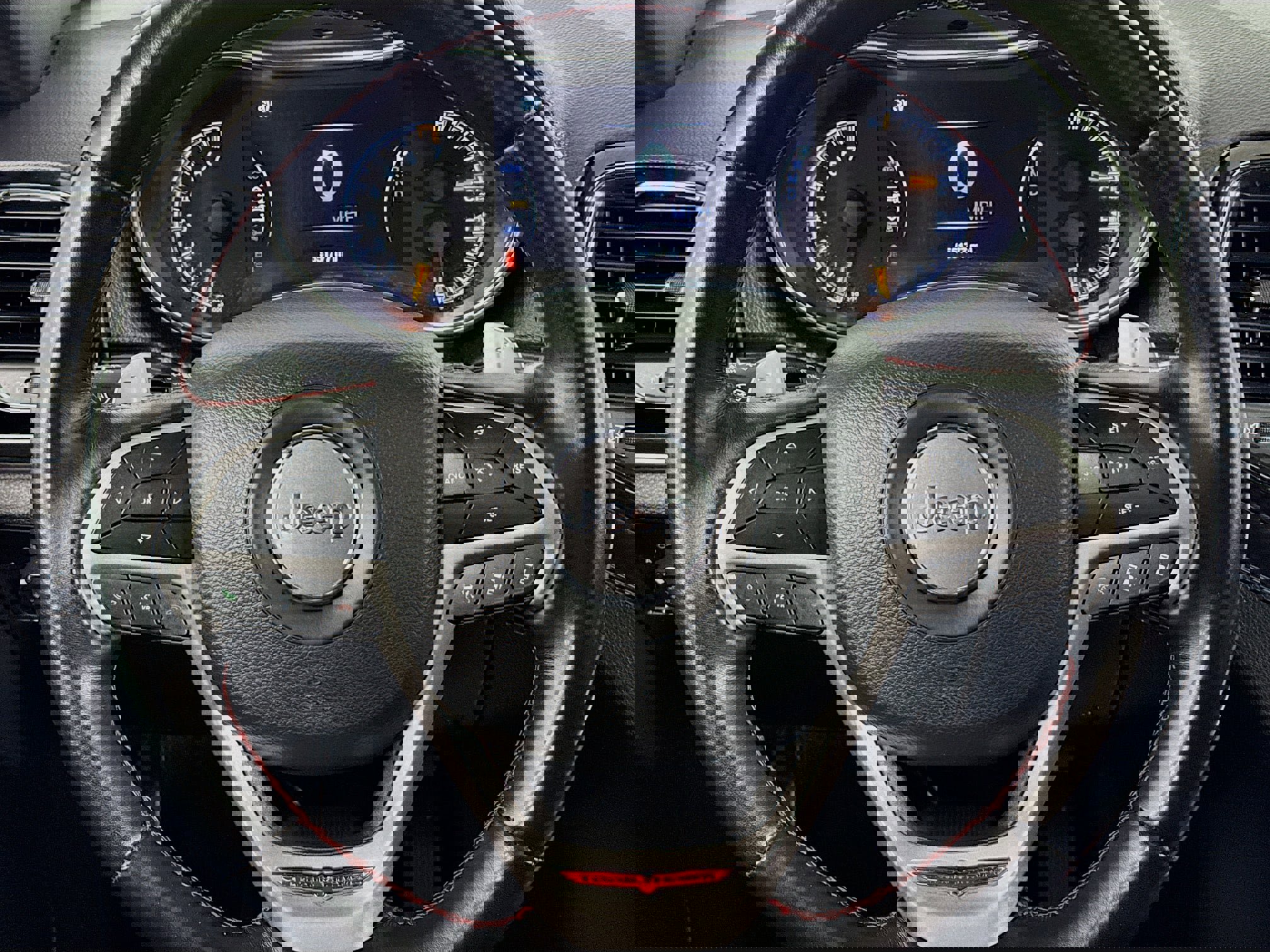 Used 2021 Jeep Grand Cherokee Trailhawk w/ Trailhawk Luxury Group image 25