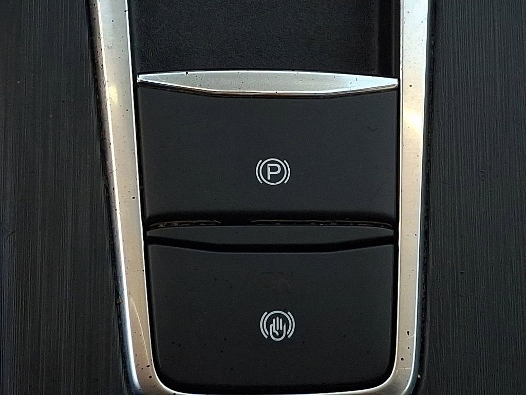 Used 2024 Ford Escape Platinum image 25