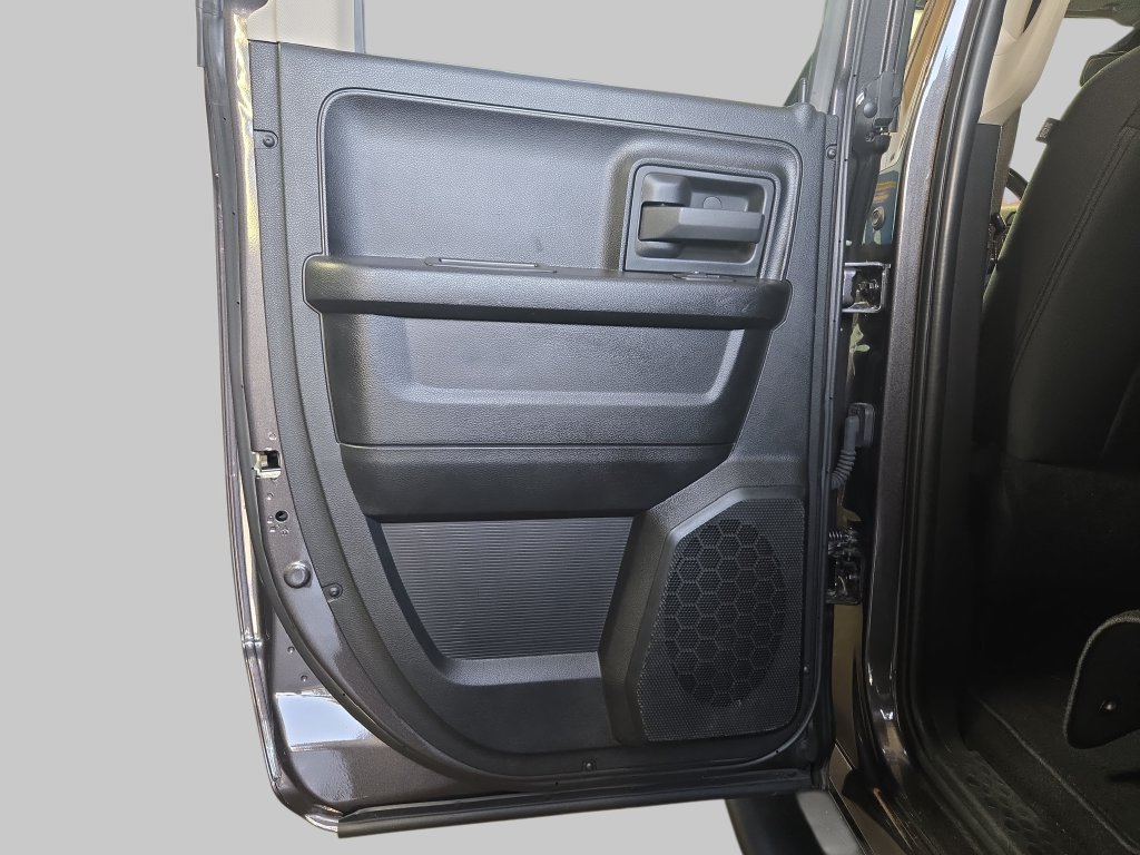 Used 2021 RAM 1500 Express w/ Wheel & Sound Group AWD/4WD image 17