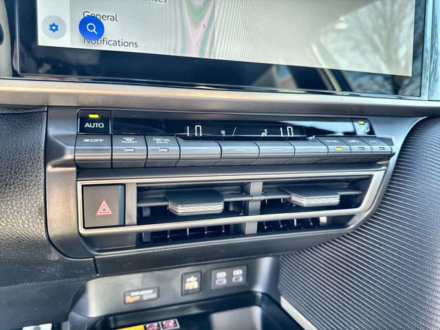 New 2026 Toyota Camry SE image 27