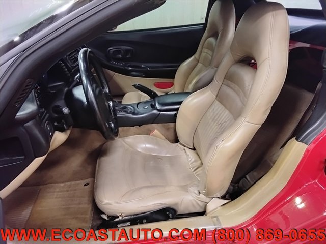 Used 2000 Chevrolet Corvette Convertible w/ Performance Handling Pkg RWD image 11