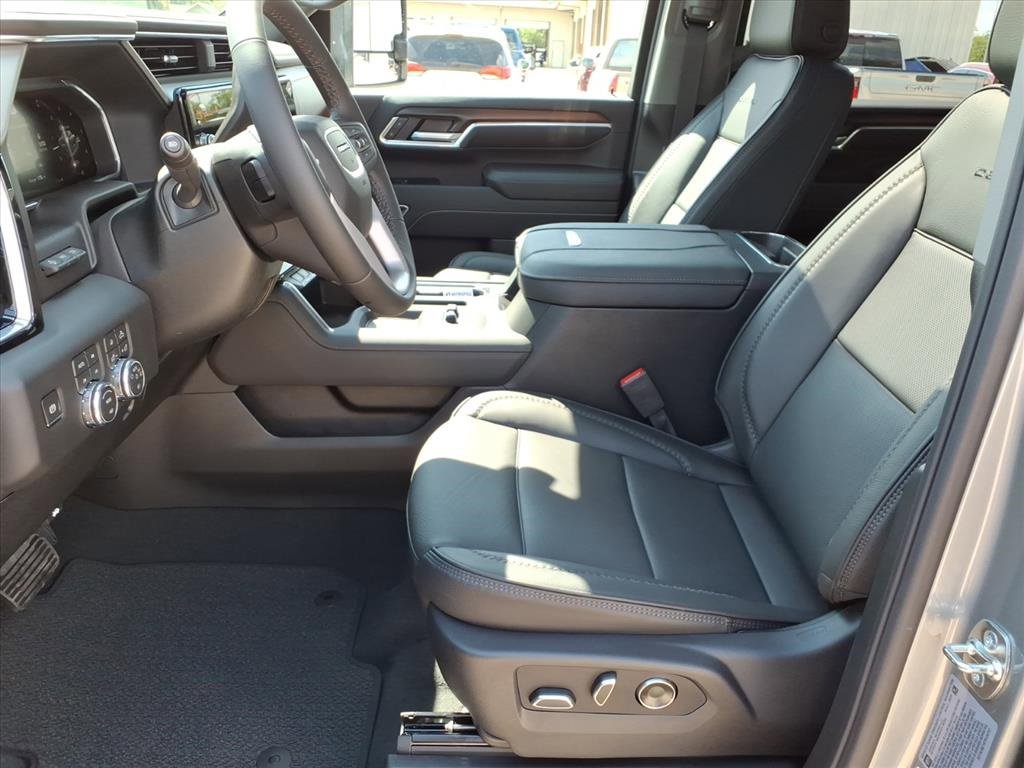New 2026 GMC Sierra 2500 Denali w/ Denali Reserve Package image 14
