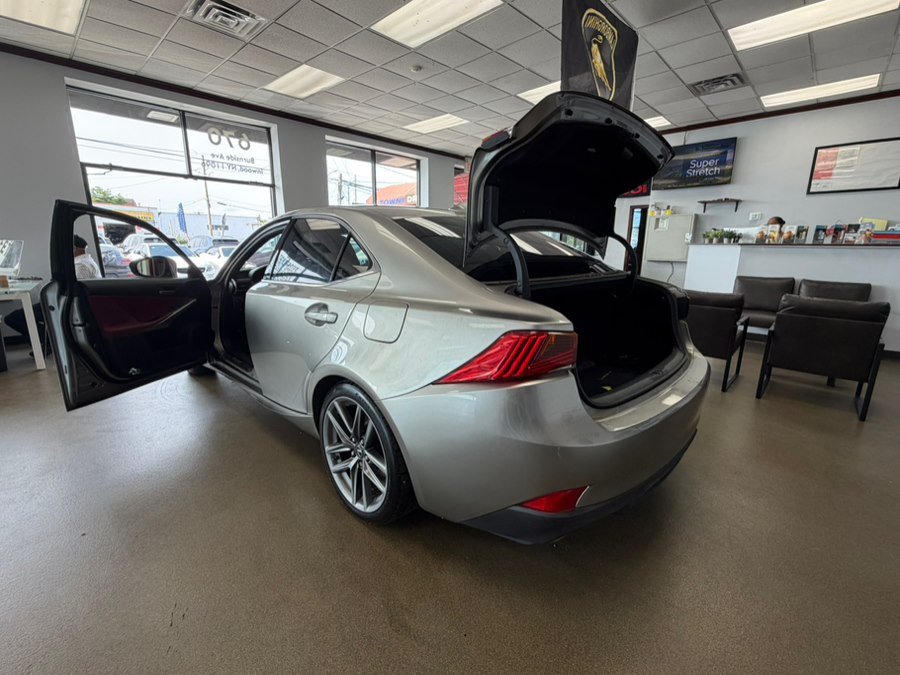 Used 2018 Lexus IS 300 F Sport w/ F Sport Package RWD image 20