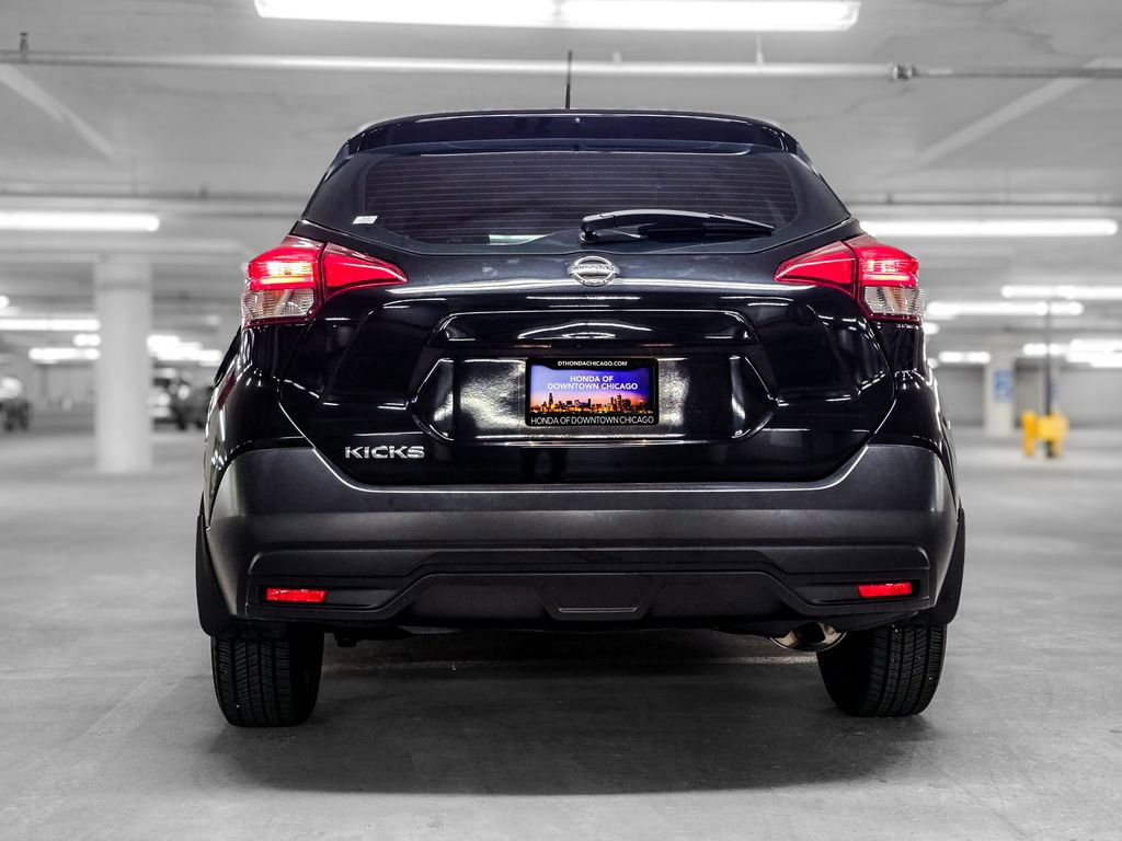 Used 2018 Nissan Kicks S FWD image 8