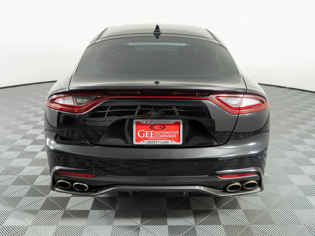 Used 2018 Kia Stinger Premium RWD image 5